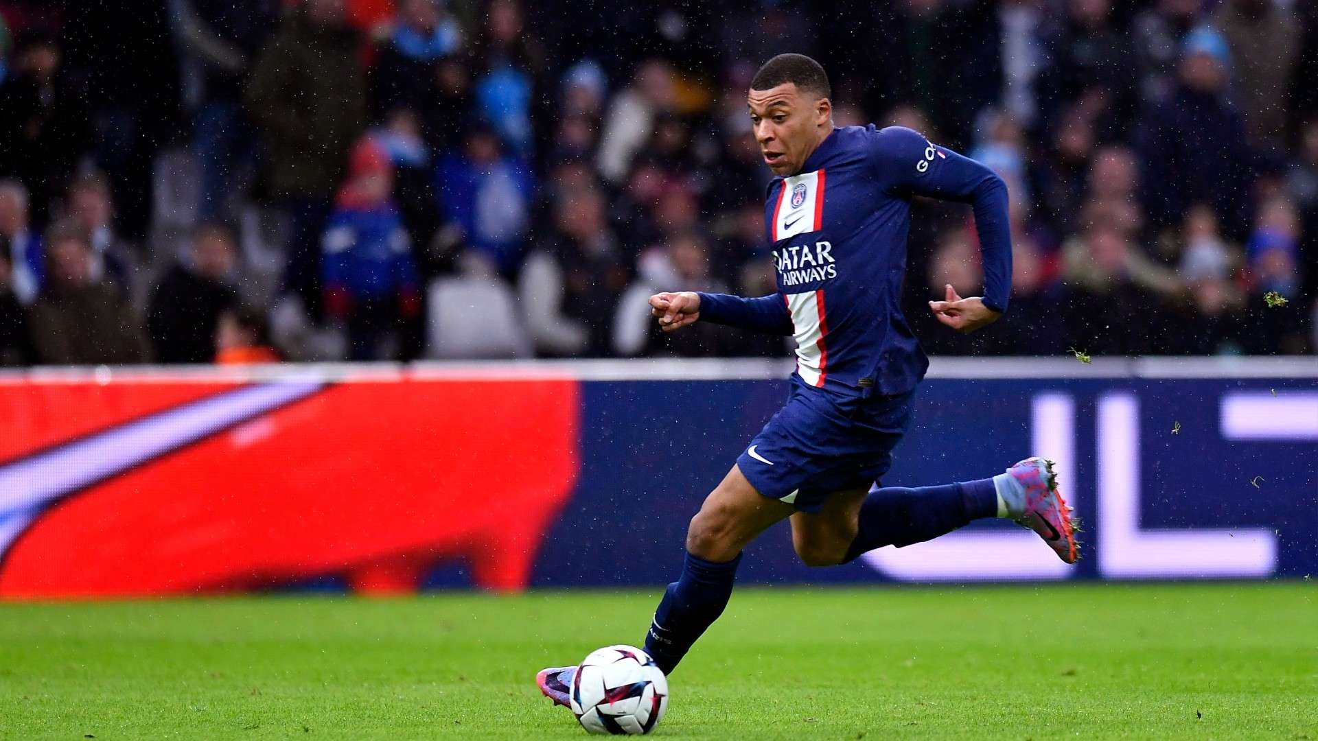 姆巴佩造成 姆巴佩造成