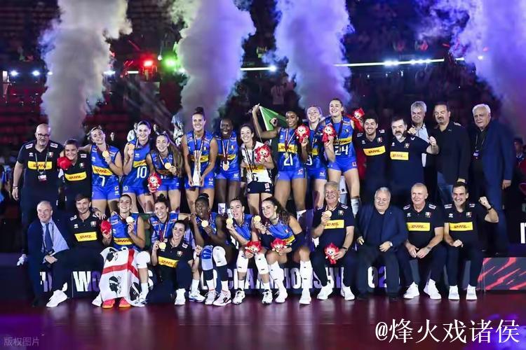 意大利女排3:2险胜土耳其 荣膺世锦赛冠军